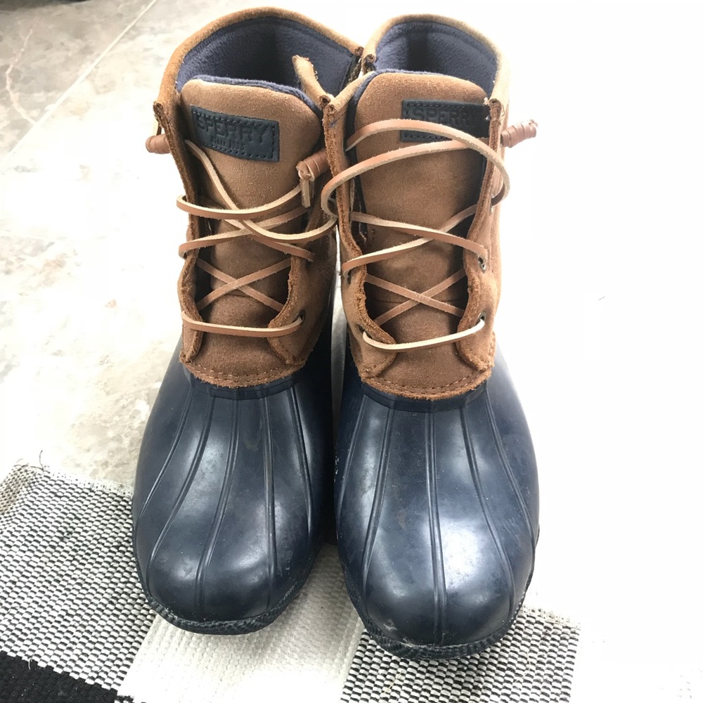 Sperry waterproof boot size 8.5